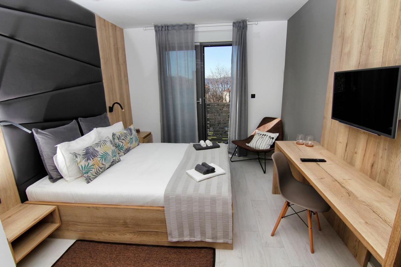 Azur Novi Vinodolski Exterior foto